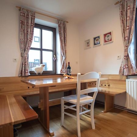Pritlicni Apartma Hribovc Z Atrijem Kranjska Gora Zewnętrze zdjęcie