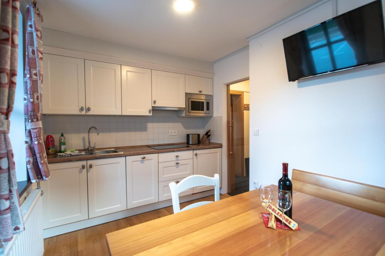 Pritlicni Apartma Hribovc Z Atrijem Kranjska Gora Zewnętrze zdjęcie