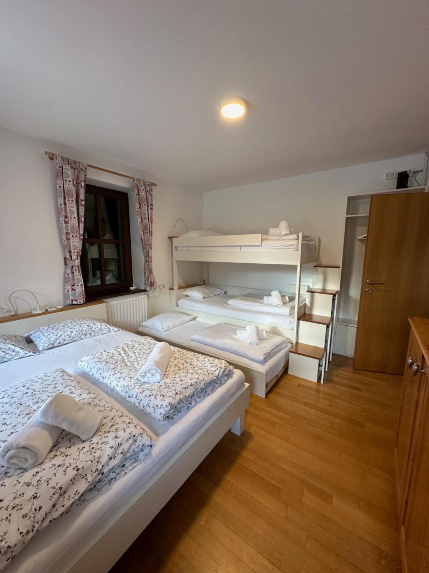 Pritlicni Apartma Hribovc Z Atrijem Kranjska Gora Zewnętrze zdjęcie